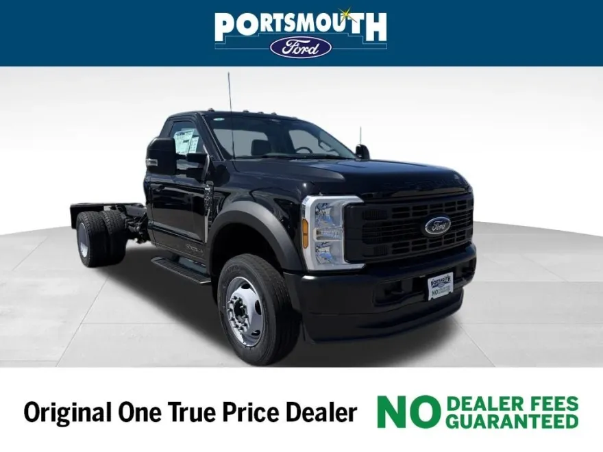 2024 Ford F-600 photo 1