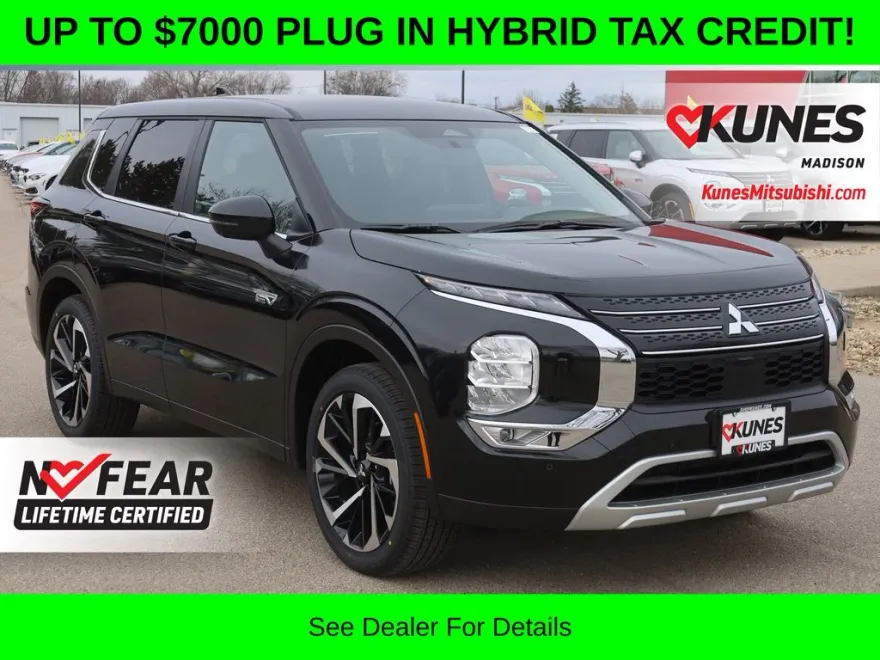 2025 Mitsubishi Outlander PHEV SE photo 1