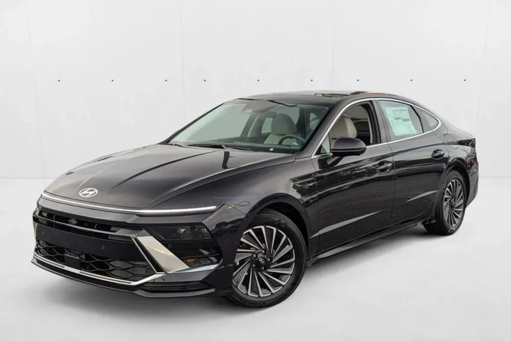 2024 Hyundai Sonata Hybrid Limited photo 1