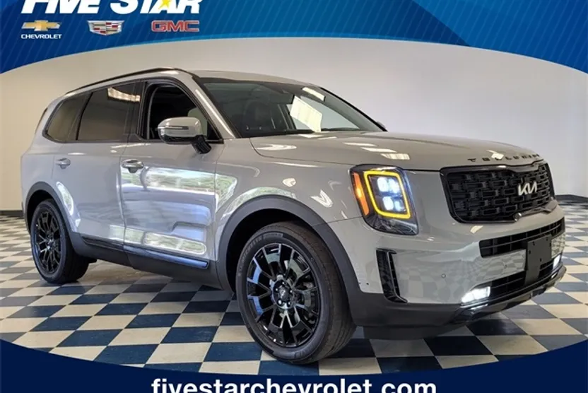 2022 Kia Telluride SX photo 1