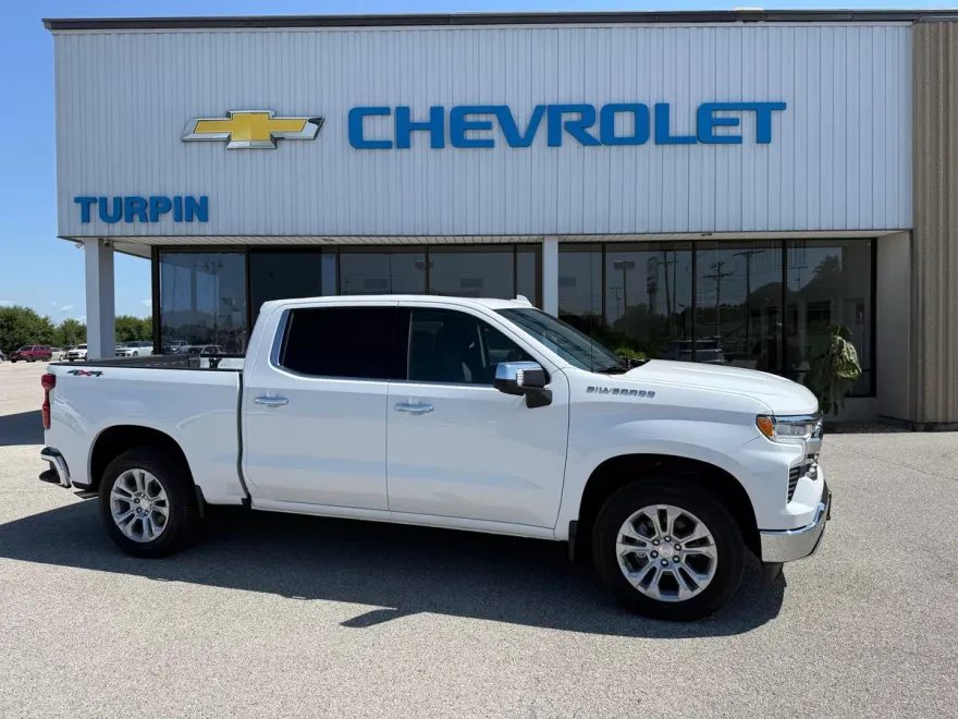 2025 Chevrolet Silverado 1500 LTZ photo 1