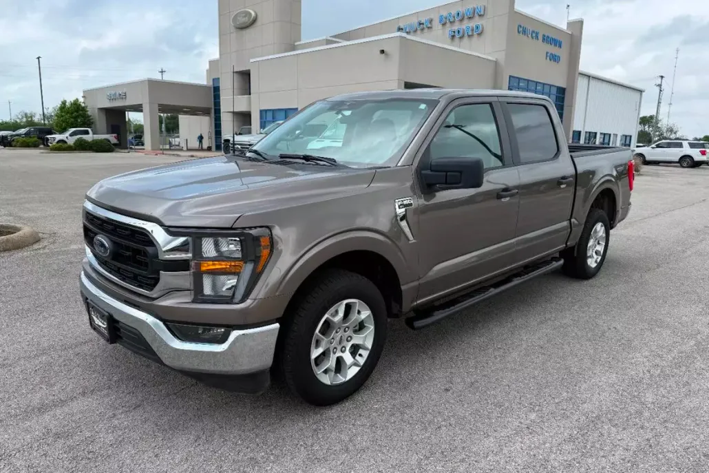 2023 Ford F-150 XLT photo 1
