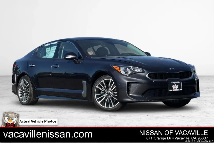 2019 Kia Stinger LXS photo 1