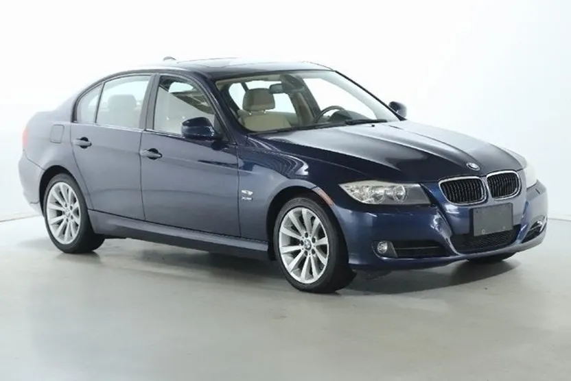 2011 Bmw 328i xDrive photo 1