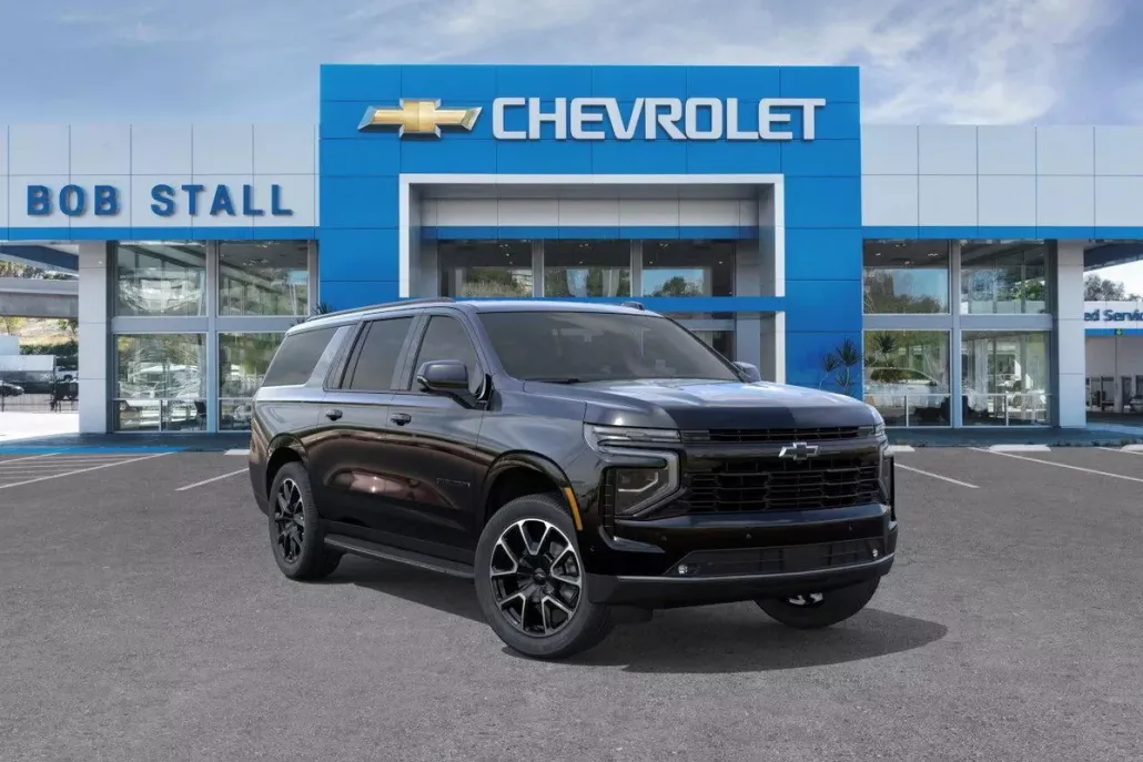 2026 Chevrolet Suburban RST photo 1