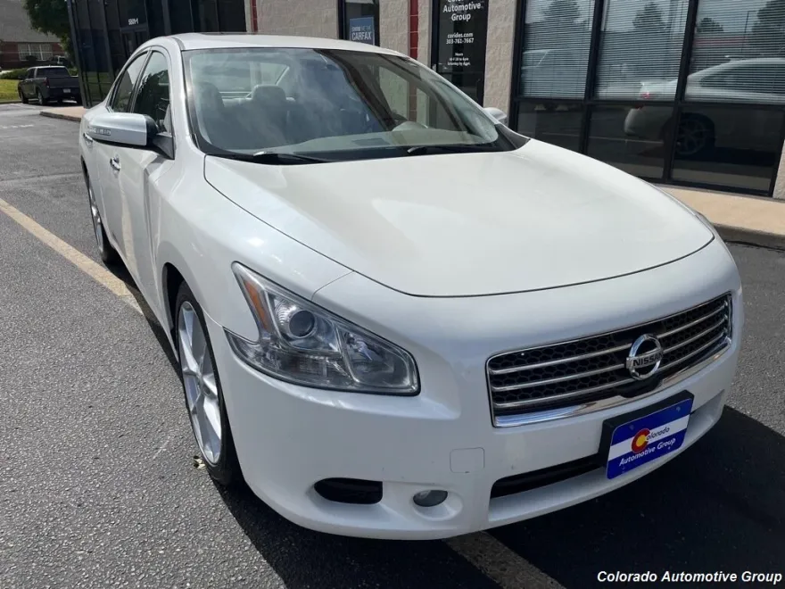 2009 Nissan Maxima S photo 1
