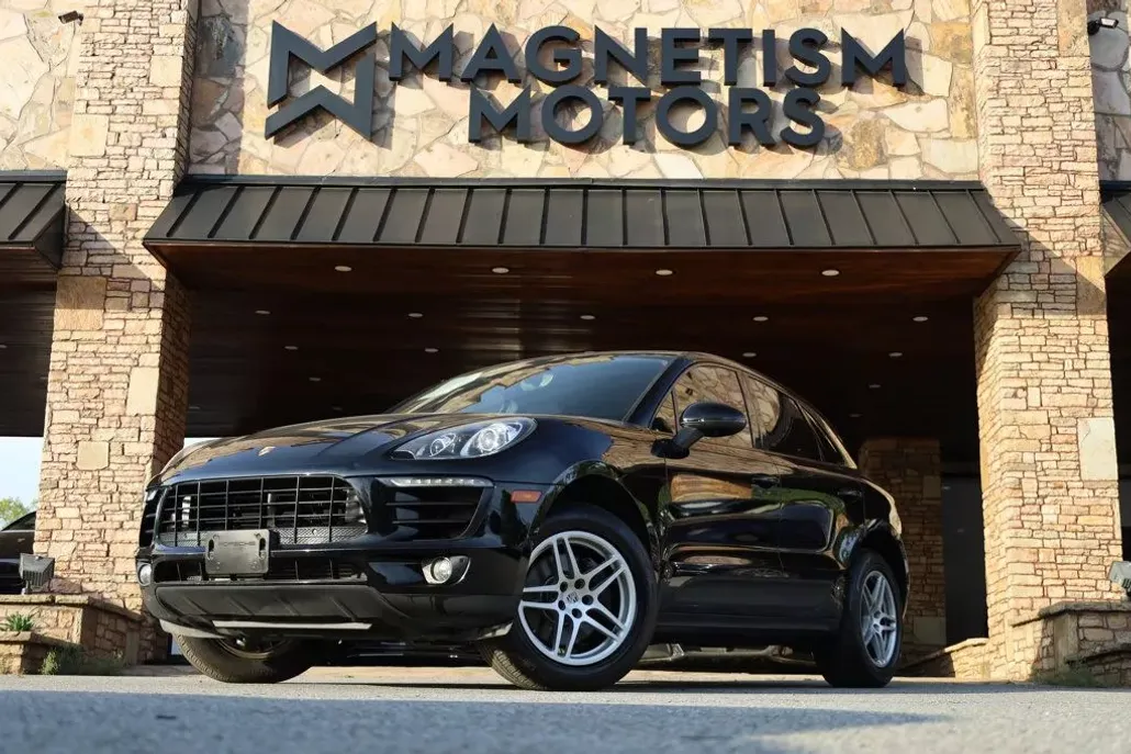 2017 Porsche Macan S photo 1
