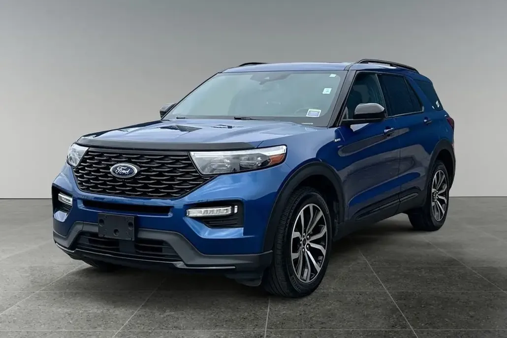 2023 Ford Explorer ST-Line photo 1
