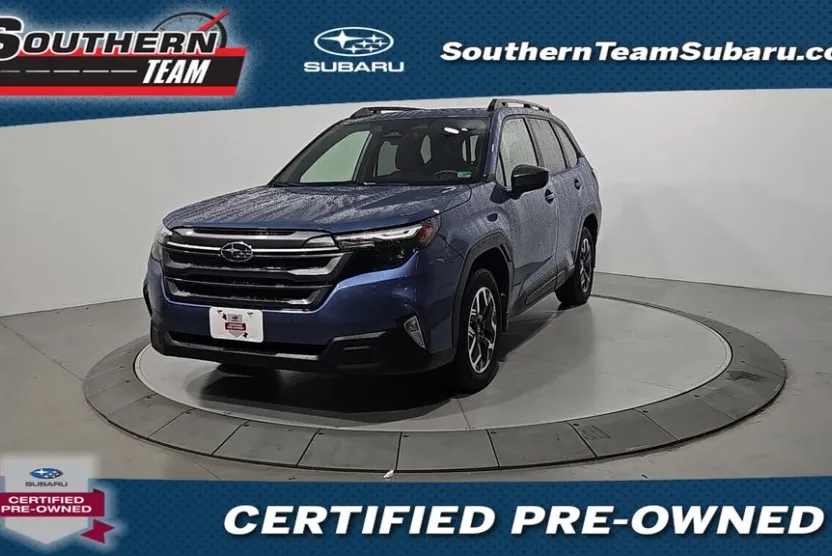 2025 Subaru Forester Premium Base photo 1