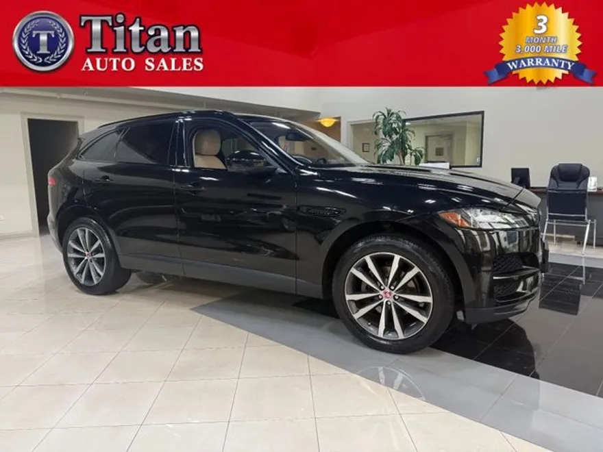 2018 Jaguar F-PACE Prestige photo 1