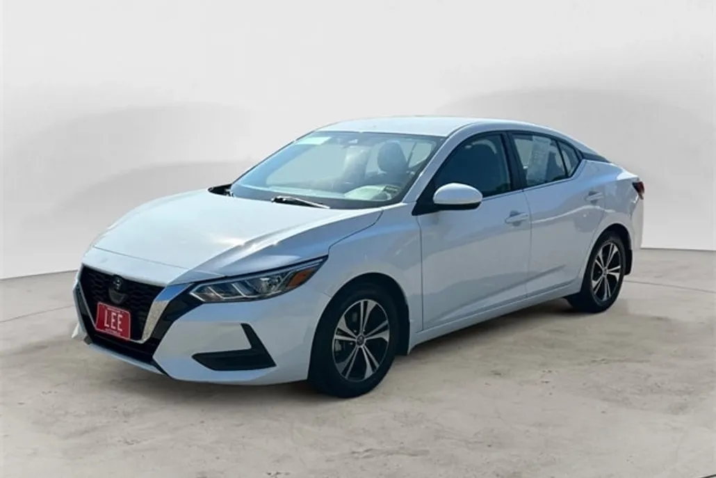 2022 Nissan Sentra SV photo 1