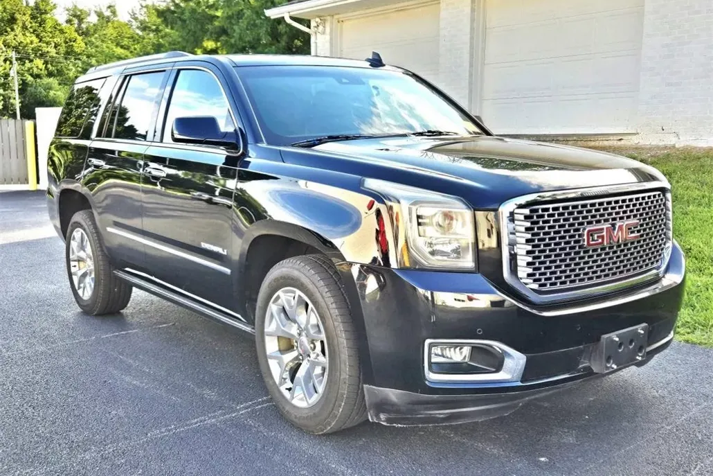 2016 Gmc Yukon Denali photo 1