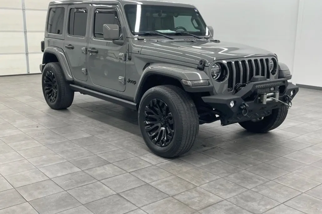 2021 Jeep Wrangler Unlimited Sahara Altitude photo 1