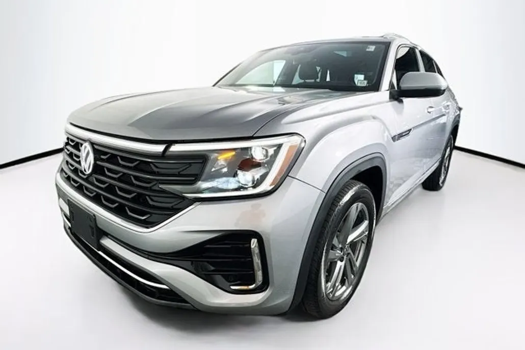 2024 Volkswagen Atlas Cross Sport SEL R-Line photo 1