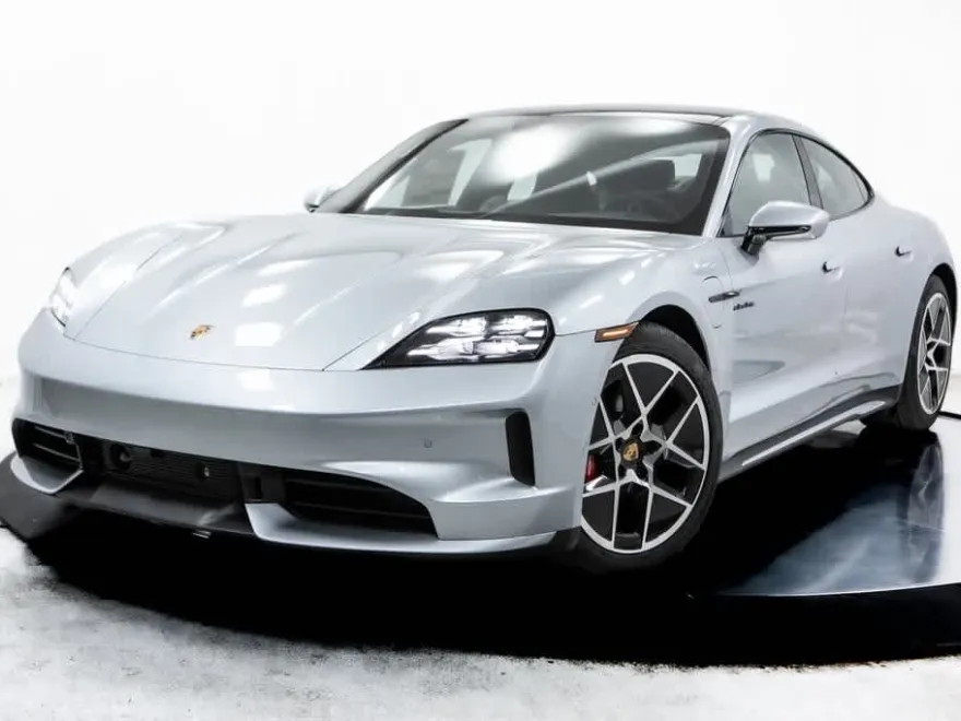 2025 Porsche Taycan 4S photo 1