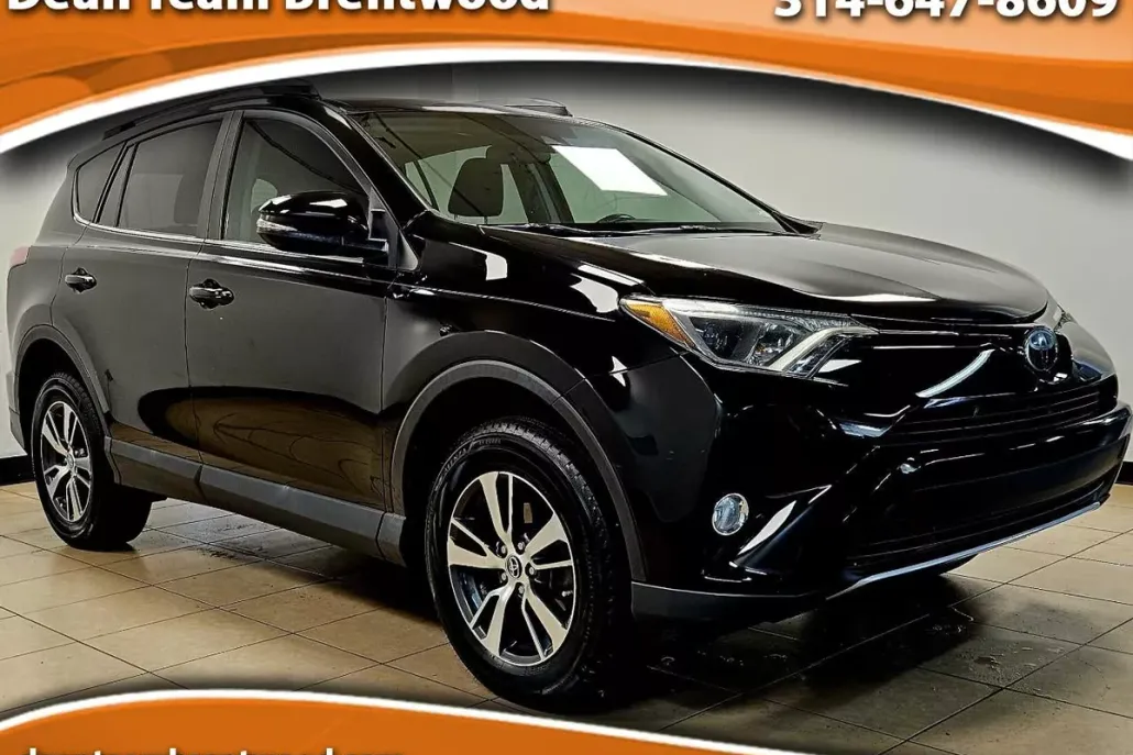 2018 Toyota RAV4 XLE photo 1