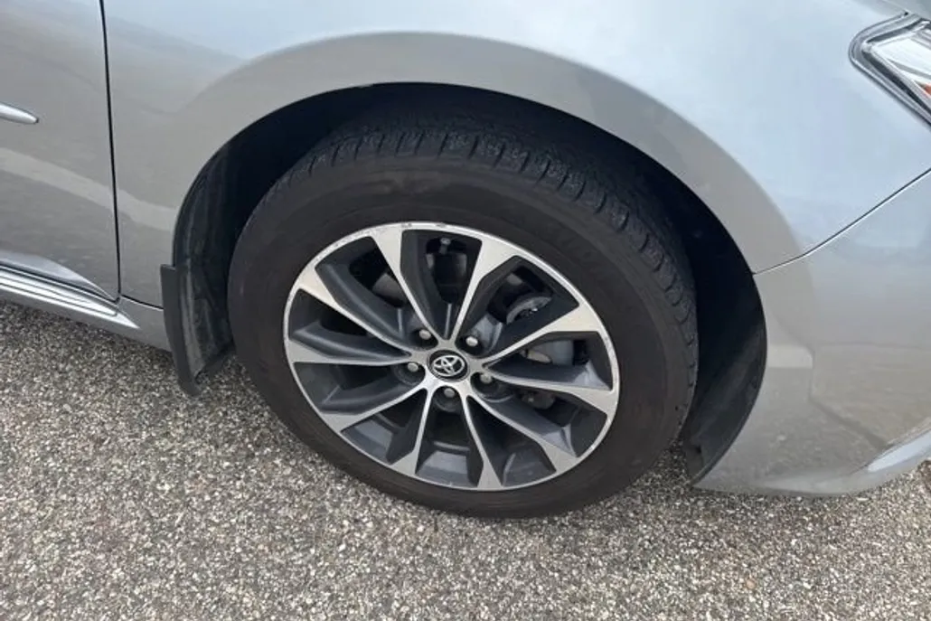 2017 Toyota Avalon Plus XLE Premium Touring Limited photo 1