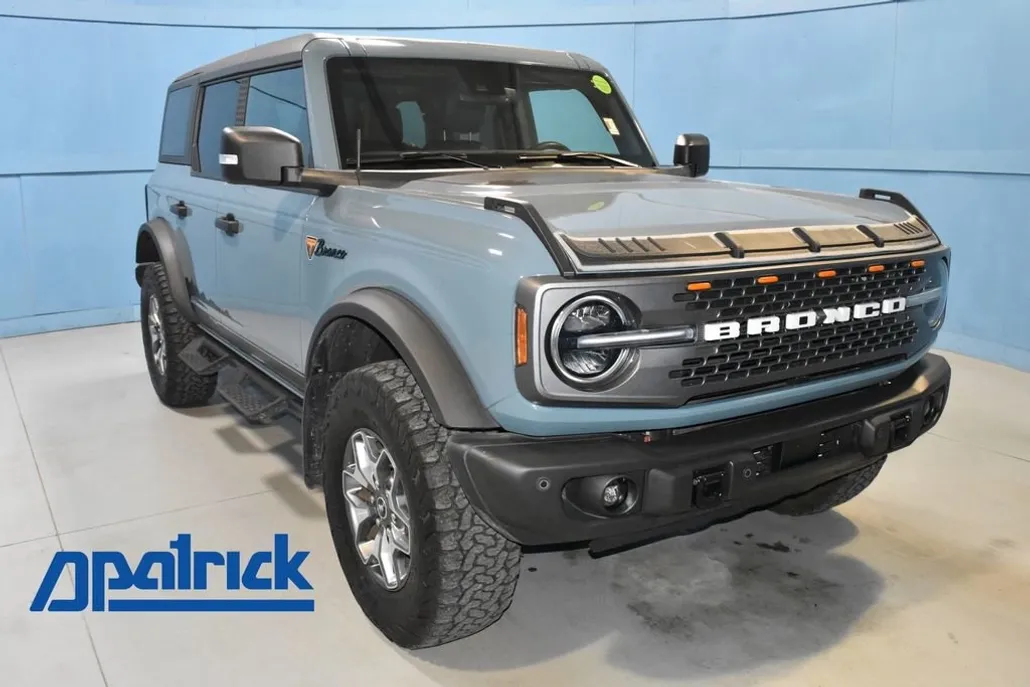 2023 Ford Bronco Badlands photo 1