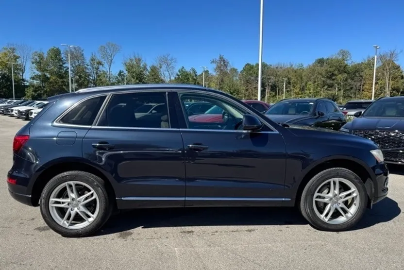 2017 Audi Q5 2.0T Premium Plus photo 1
