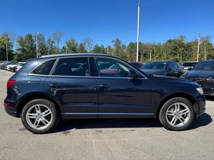 2017 Audi Q5 2.0T Premium Plus photo 1