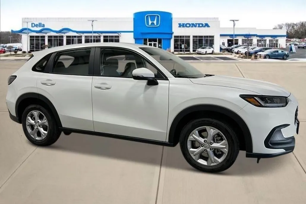 2025 Honda HR-V LX photo 1