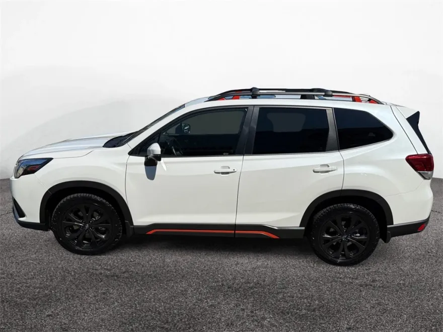 2023 Subaru Forester Sport photo 1
