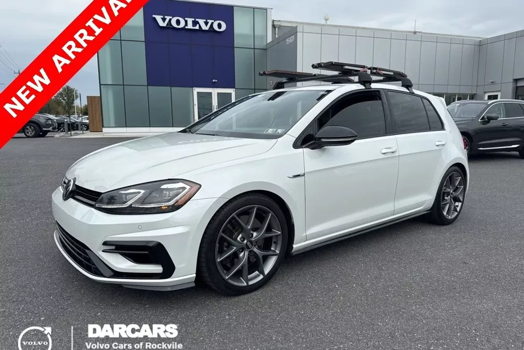 2018 Volkswagen Golf R 4Motion photo 1