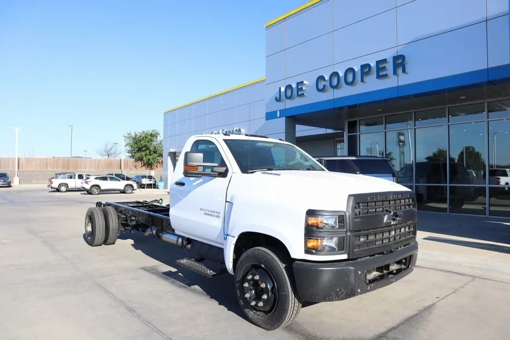 2024 Chevrolet Silverado 4500HD Work Truck photo 1