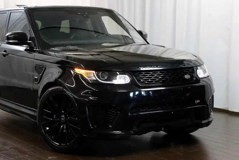 2017 Land Rover Range Rover Sport SuperCharged SVR photo 1