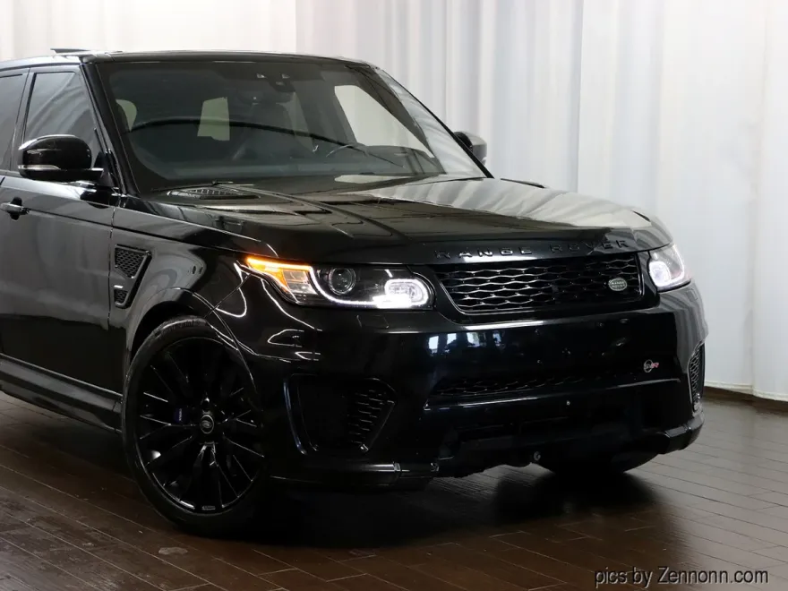 2017 Land Rover Range Rover Sport SuperCharged SVR photo 1