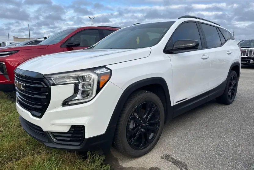 2022 Gmc Terrain SLE photo 1