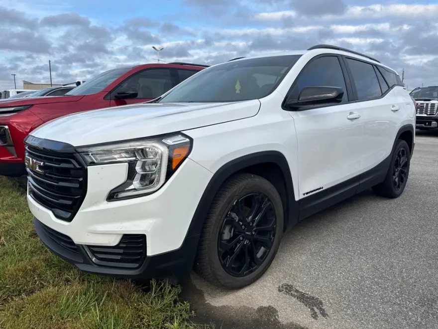 2022 Gmc Terrain SLE photo 1