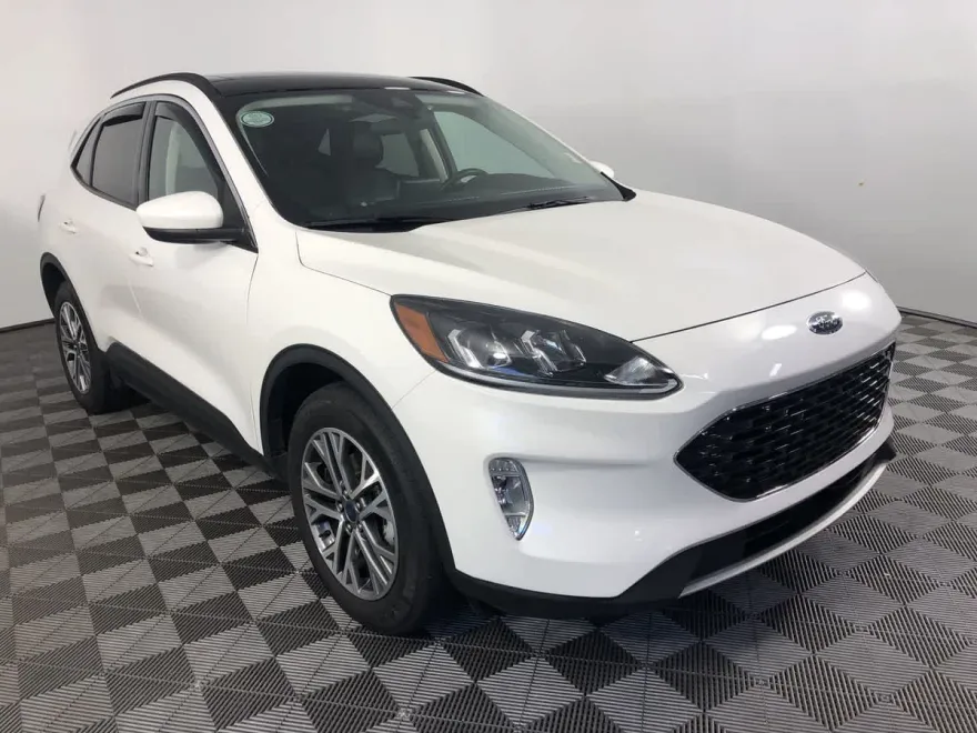2022 Ford Escape SEL photo 1