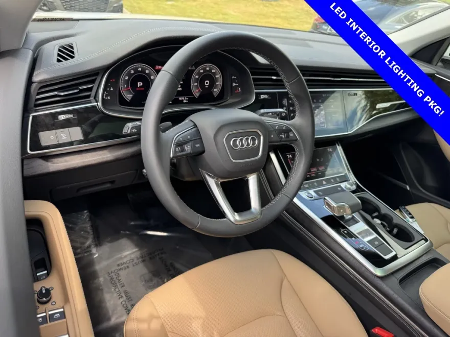 2025 Audi Q8 55 Premium Plus photo 1