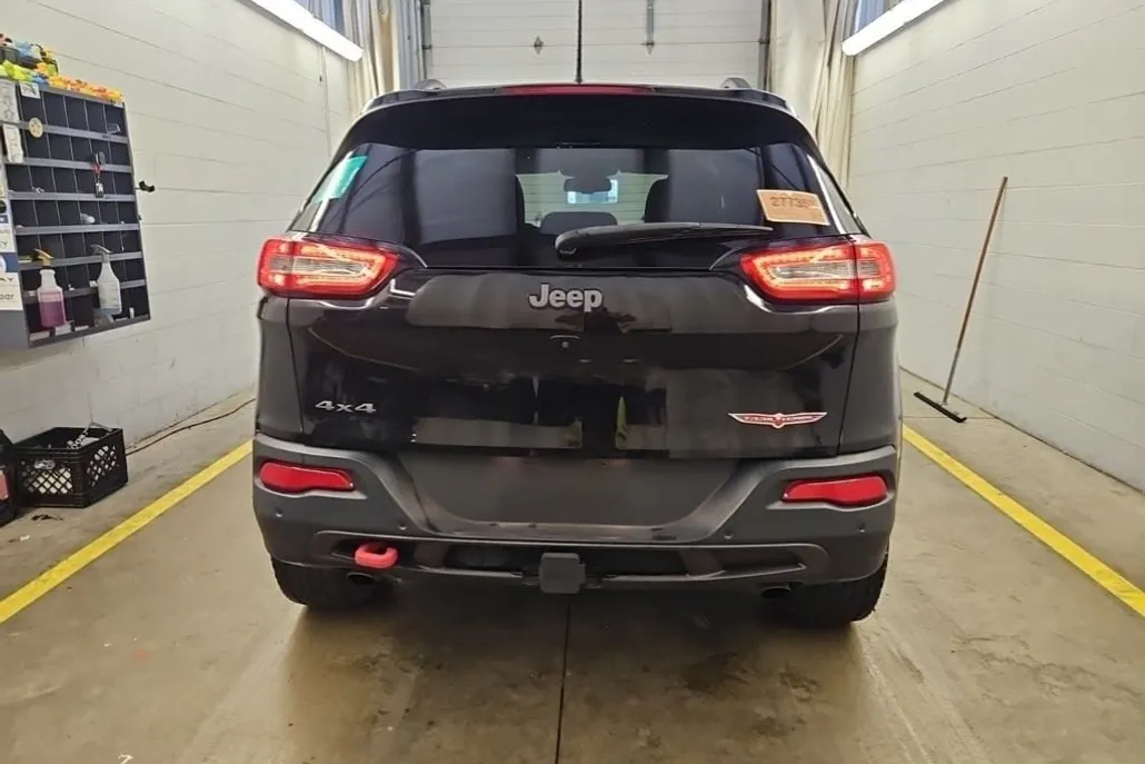 2018 Jeep Cherokee Trailhawk photo 1