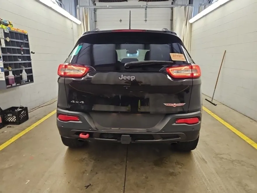 2018 Jeep Cherokee Trailhawk photo 1