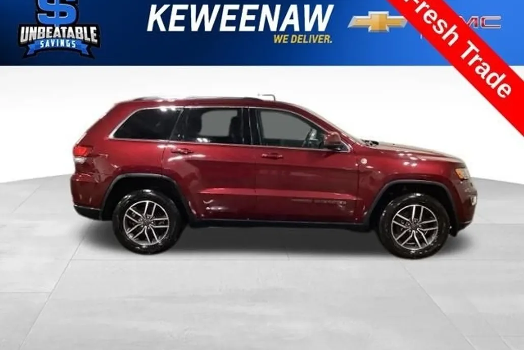 2020 Jeep Grand Cherokee Laredo photo 1