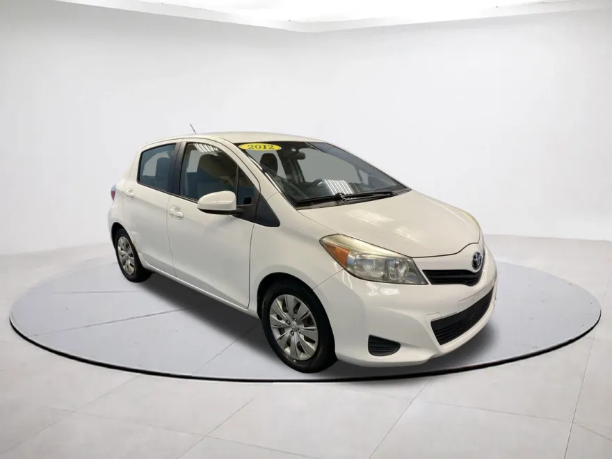 2012 Toyota Yaris photo 1