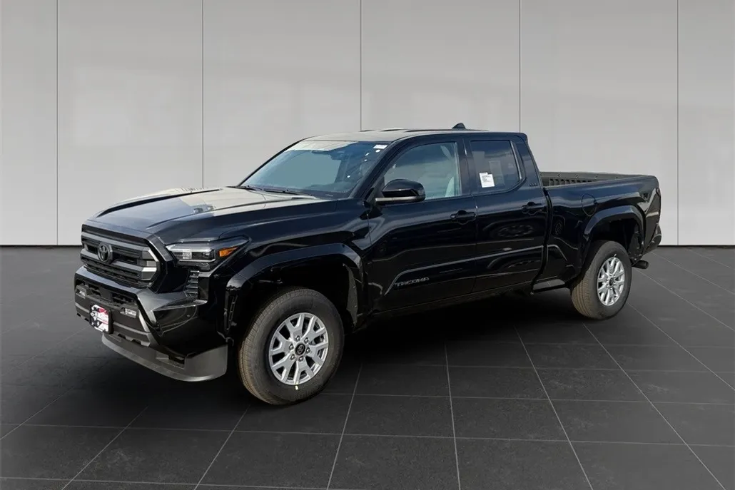 2025 Toyota Tacoma SR5 4x4 Double Cab Long Bed photo 1