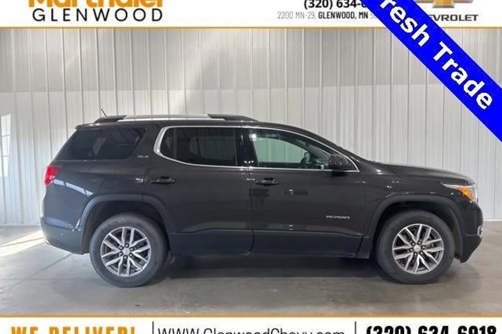 2017 Gmc Acadia SLE photo 1