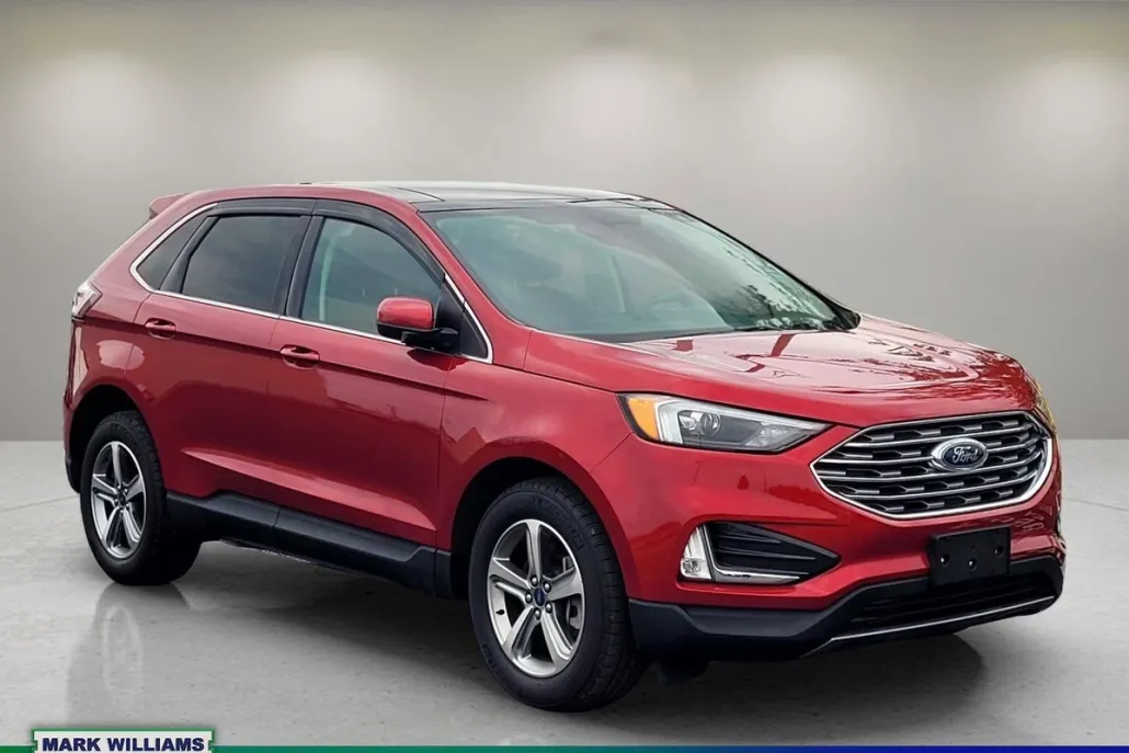 2022 Ford Edge SEL photo 1