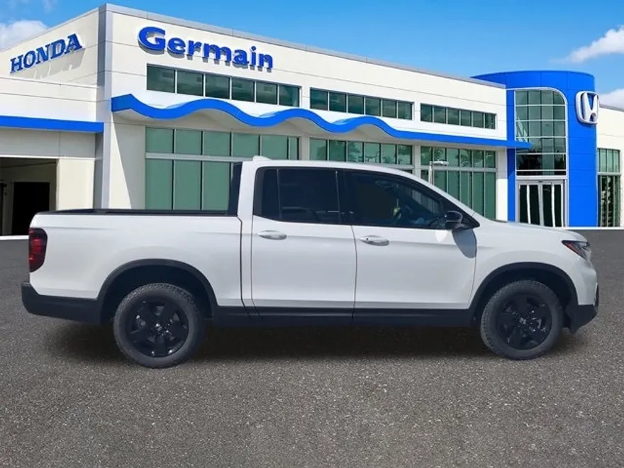 2025 Honda Ridgeline Black Edition photo 1