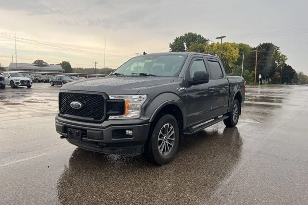 2020 Ford F-150 XLT photo 1