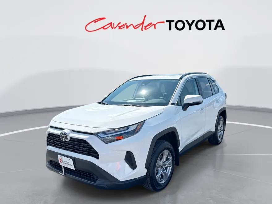 2025 Toyota RAV4 XLE photo 1