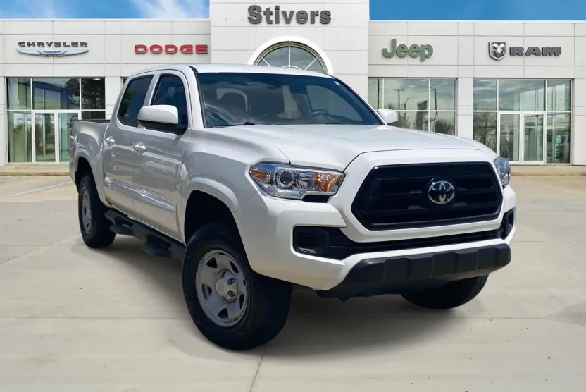 2023 Toyota Tacoma SR V6 photo 1
