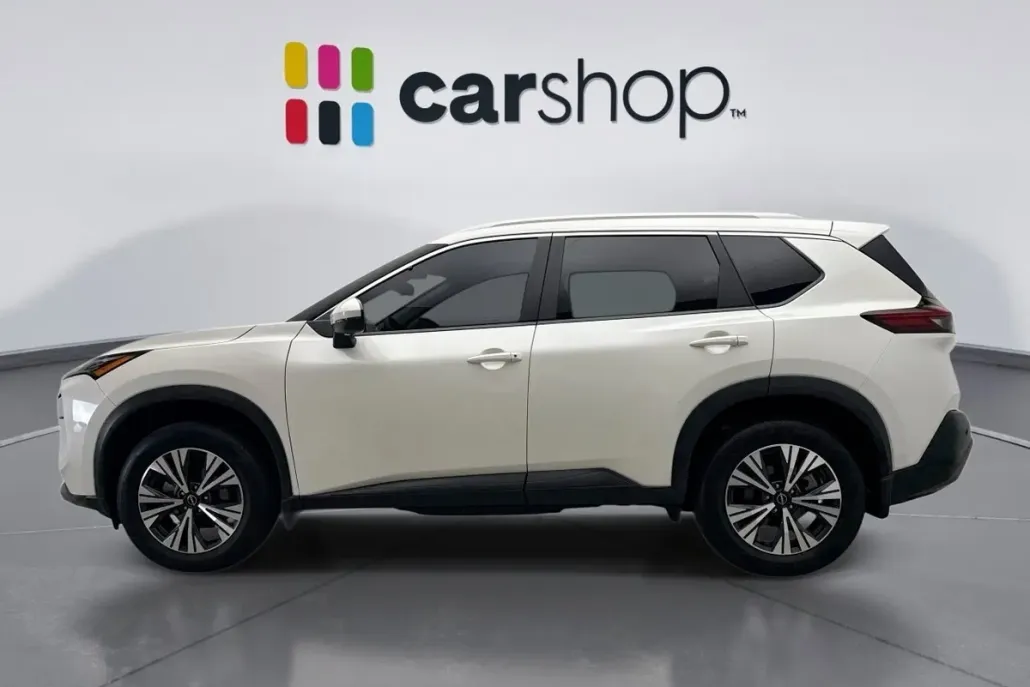 2023 Nissan Rogue SV photo 1
