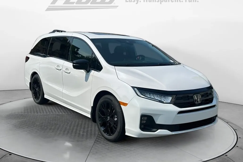 2026 Honda Odyssey photo 1