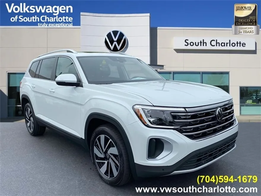 2025 Volkswagen Atlas SEL photo 1