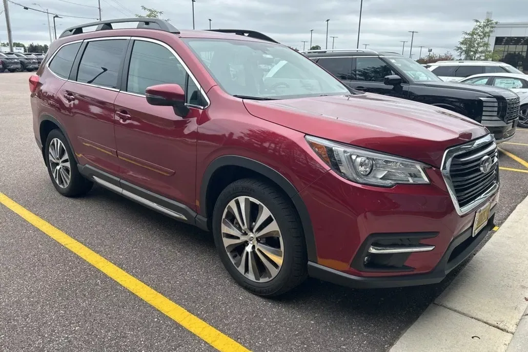 2019 Subaru Ascent Limited photo 1