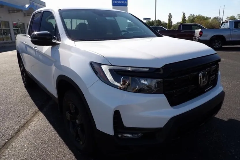 2025 Honda Ridgeline Black Edition photo 1